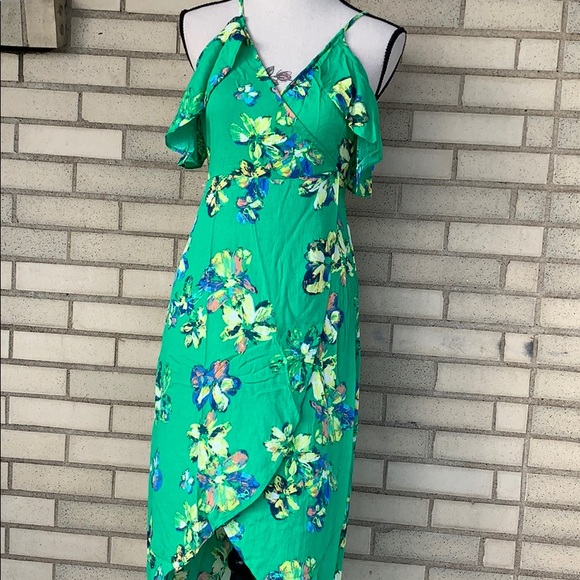 ❌DONATED❌Green Floral Cold Shoulder Wrap V-neck Midi Dress - Picture 5 of 12